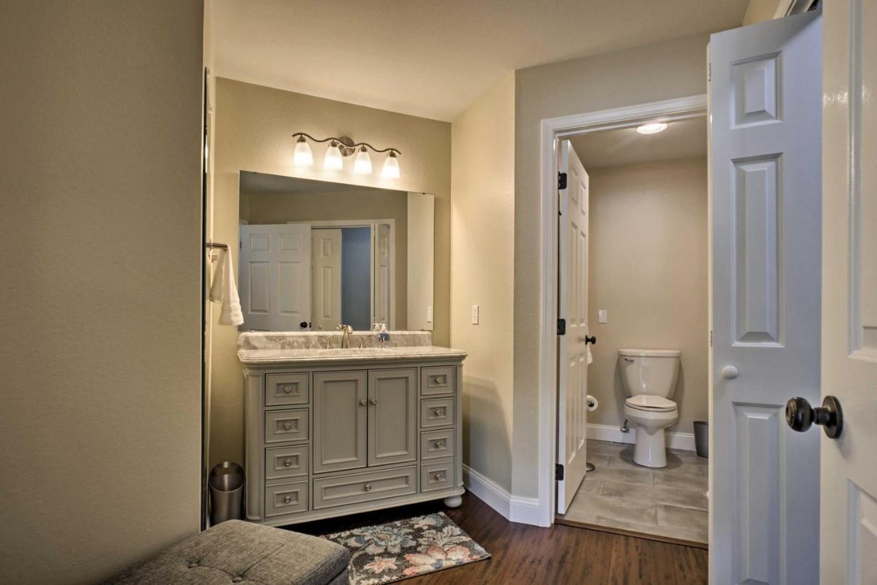 Branson Condo With Pool Access, Walk To Fishing Exterior photo